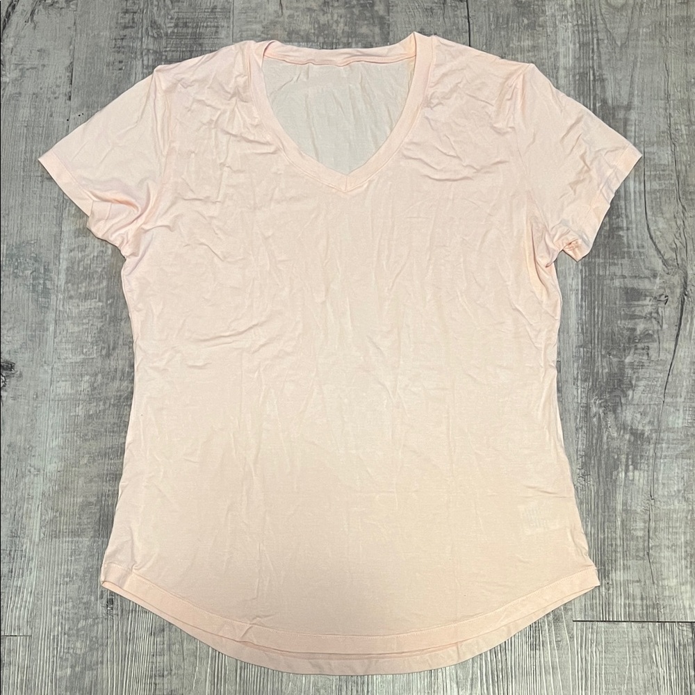 ZYIA Women's Light Pink/Peach V-Neck Top